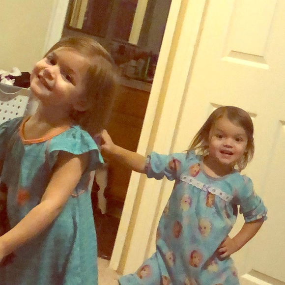 Meet your Posher, Ruthy - Picture 1 of 1